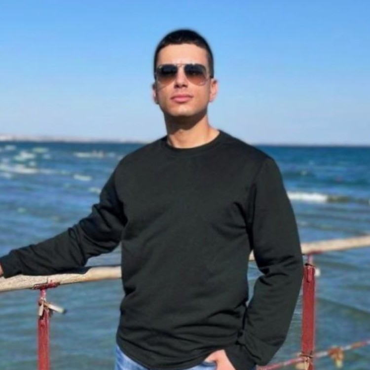 Thanasis3's avatar