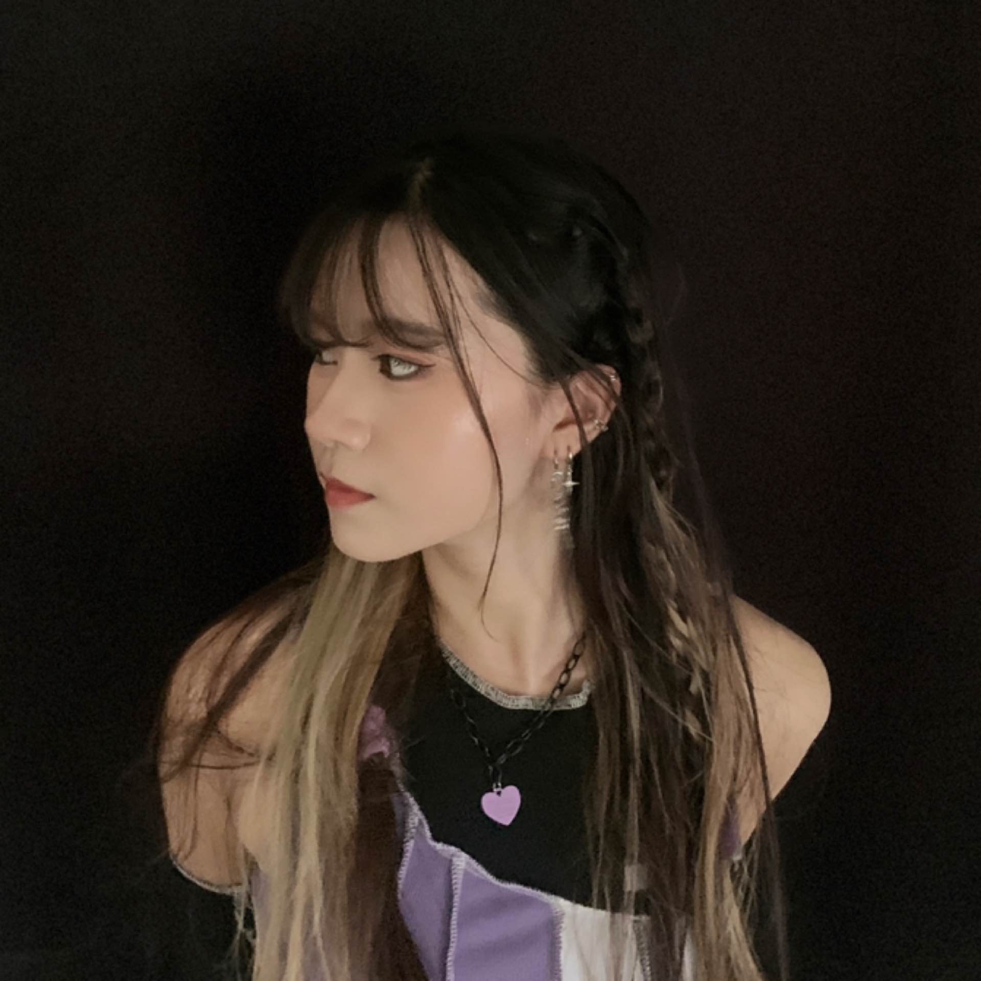 雪莉ฅ's avatar