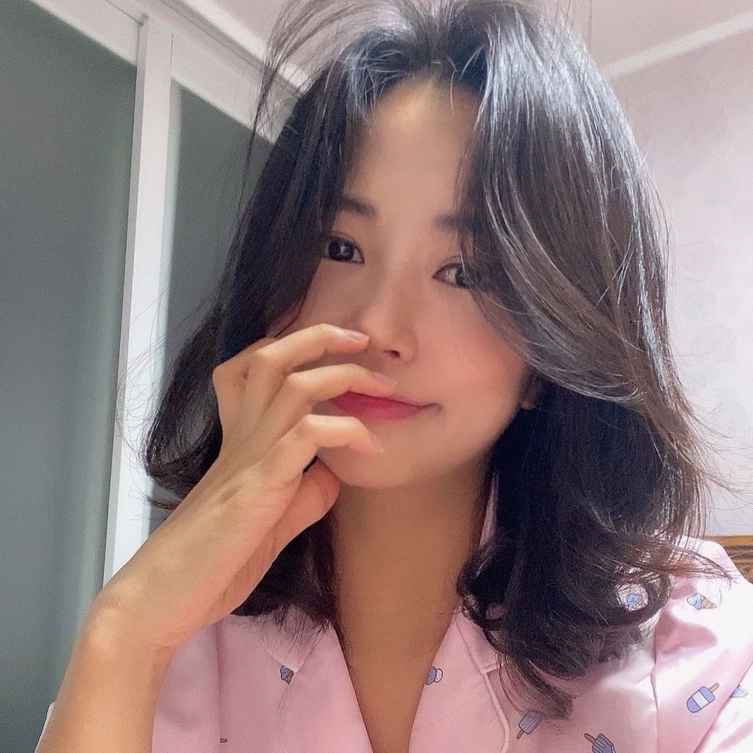 두둥!🐳's avatar